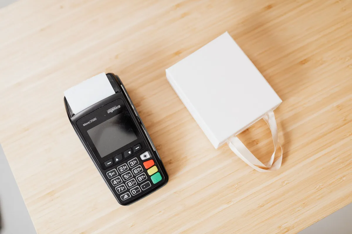 Carte bancaire à débit immédiat, différé ou à autorisation systématique