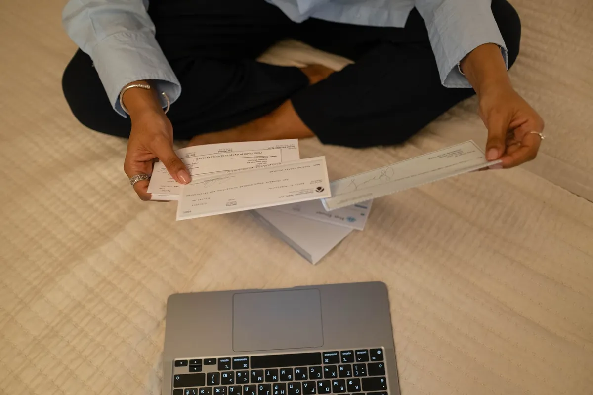 Chèque de banque : utilité, obtention et vérification